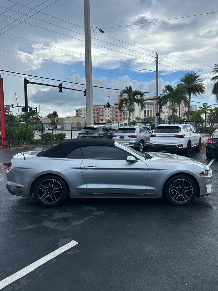 Used 2021 Ford Mustang Premium RWD image 2
