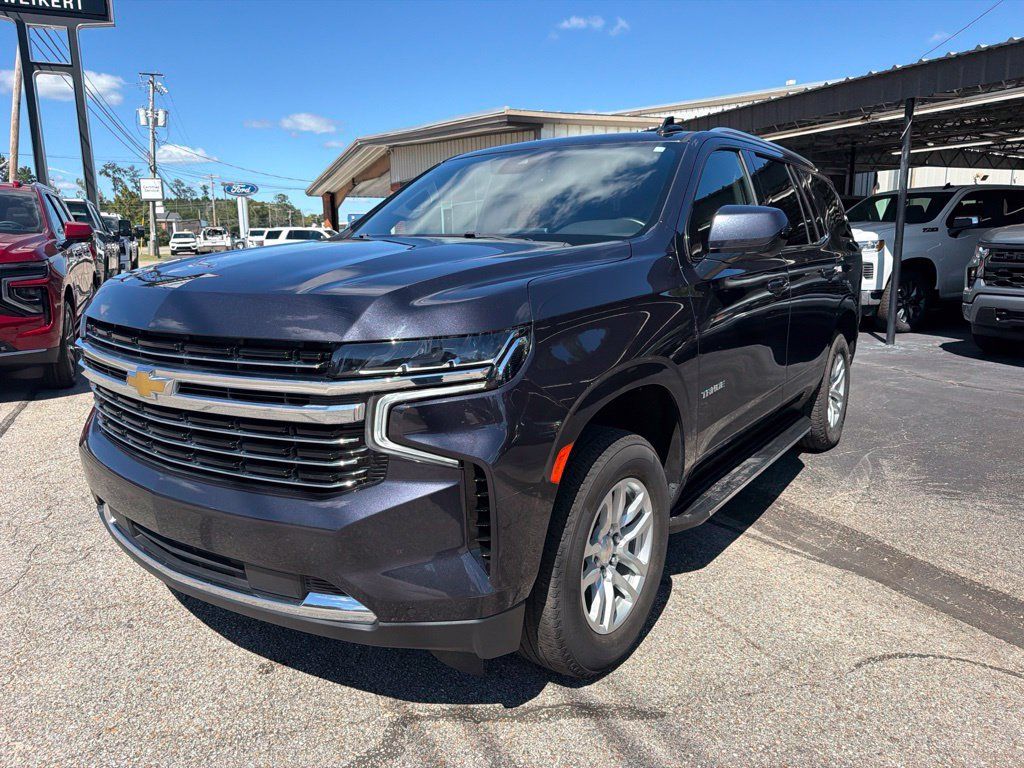 Used 2024 Chevrolet Tahoe LT AWD/4WD image 1