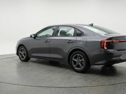 Used 2025 Kia K4 FWD image 5