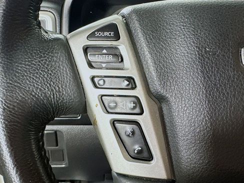 Used 2021 Nissan Titan SV w/ SV Convenience Package AWD/4WD image 22