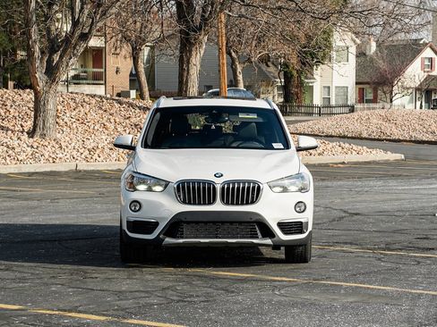 Used 2019 BMW X1 xDrive28i w/ Convenience Package image 2