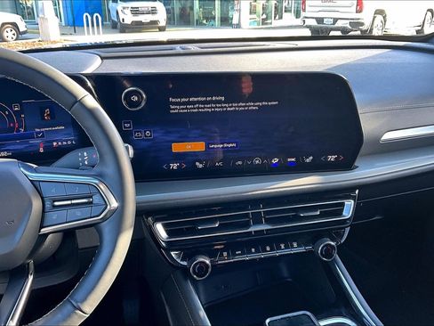 Used 2024 Chevrolet Traverse LS w/ Midnight/Sport Edition image 6