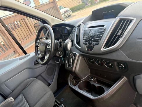 Used 2016 Ford Transit 350 XLT RWD image 26