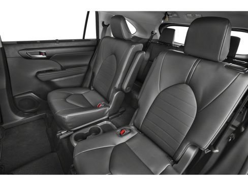 New 2026 Toyota Highlander XLE AWD/4WD image 12