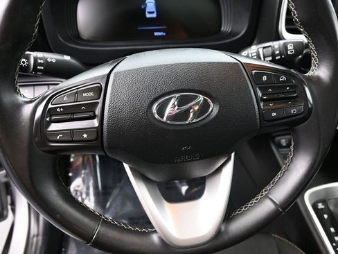 Certified 2023 Hyundai Venue SEL FWD image 12