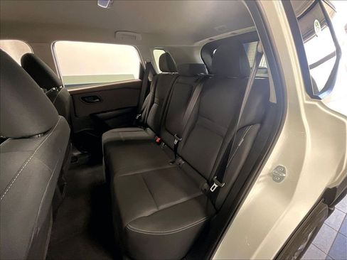Used 2023 Nissan Rogue S AWD/4WD image 15