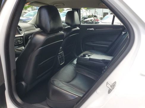 Certified 2022 Chrysler 300 Touring L w/ Comfort Group RWD image 13