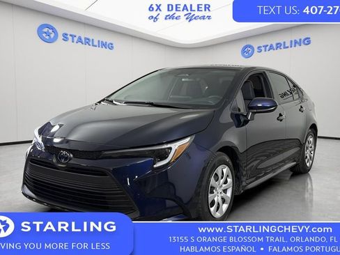 Used 2025 Toyota Corolla LE FWD image 1