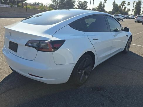 Used 2023 Tesla Model 3 Standard Range image 3