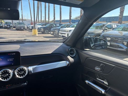 Used 2024 Mercedes-Benz EQB 250+ image 42
