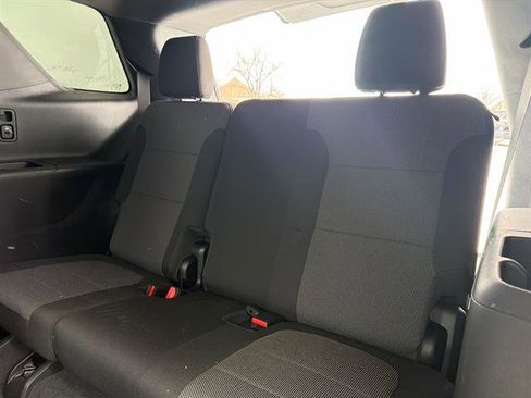 Used 2023 Chevrolet Traverse LT w/ LPO, Floor Liner Package image 23