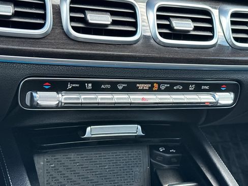 Used 2020 Mercedes-Benz GLE 350 4MATIC image 21