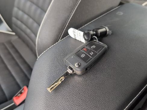 Used 2022 Volkswagen Jetta Sport image 25