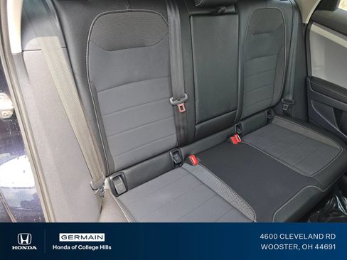 Used 2024 Volkswagen Taos SE FWD image 20