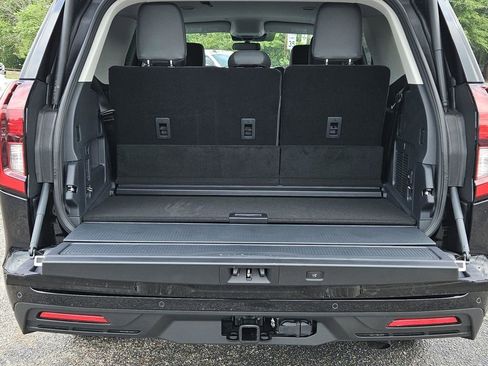 New 2026 Ford Expedition Active RWD image 11