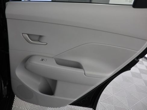 Certified 2025 Hyundai Kona SEL AWD/4WD image 25
