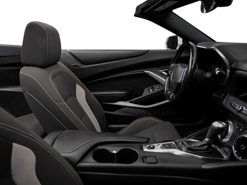 Used 2019 Chevrolet Camaro LT RWD image 58
