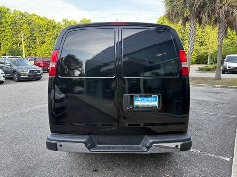 Used 2019 Chevrolet Express 2500 w/ Driver Convenience Package RWD image 4