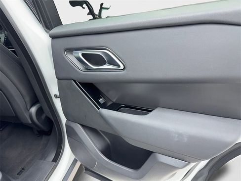 Used 2025 Land Rover Range Rover Velar Dynamic SE image 44