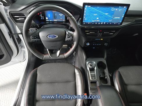 Used 2023 Ford Escape ST-Line w/ Tech Pack #1 AWD/4WD image 15