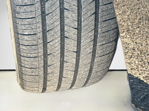 Used 2025 Toyota Camry SE w/ Convenience Package image 42