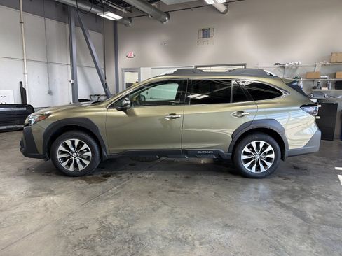 Certified 2025 Subaru Outback Touring XT w/ Popular Package #2 AWD/4WD image 4