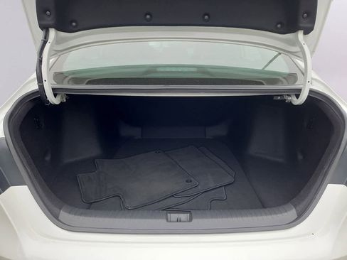 Certified 2025 Honda Accord LX image 28