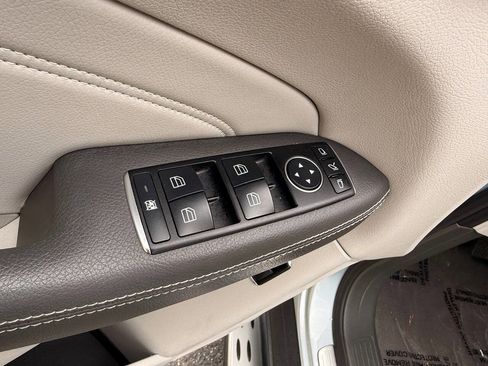 Used 2014 Mercedes-Benz ML 350 4MATIC image 28