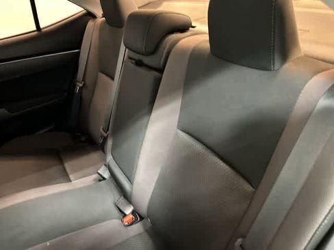 Used 2018 Toyota Corolla LE FWD image 14