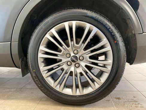 Used 2018 Lincoln MKX Reserve w/ Lincoln MKX Climate Package image 25