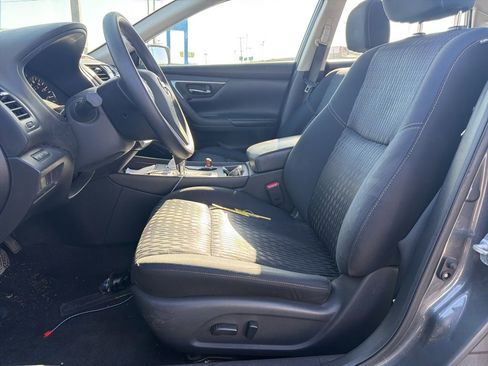 Used 2016 Nissan Altima 2.5 S w/ Power Driver Seat Package image 11