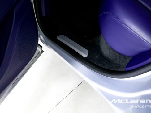 Used 2021 Aston Martin DBX image 20