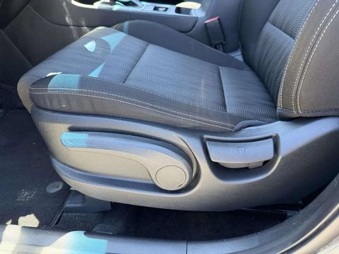 Used 2019 Kia Sportage LX AWD/4WD image 11