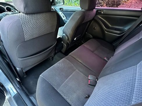 Used 2005 Toyota Matrix FWD image 17