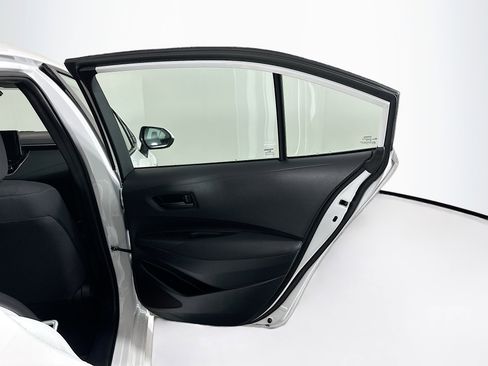 Used 2024 Toyota Corolla LE image 28