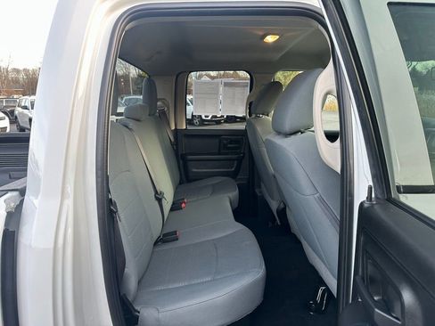 Certified 2019 RAM 1500 Express image 23