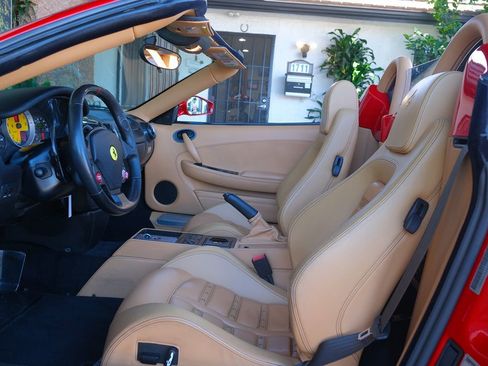 Used 2008 Ferrari F430 Spider image 12