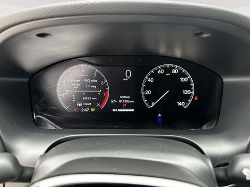 Certified 2025 Honda HR-V Sport image 13