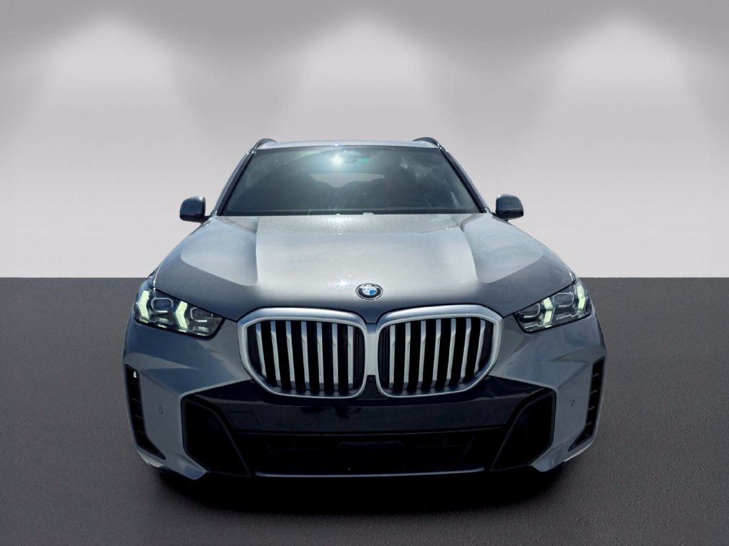 Certified 2025 BMW X5 sDrive40i w/ M Sport Package RWD image 2