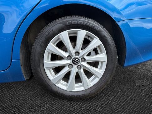 Used 2020 Toyota Camry LE FWD image 8
