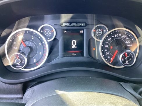 New 2026 RAM 2500 Tradesman AWD/4WD image 16
