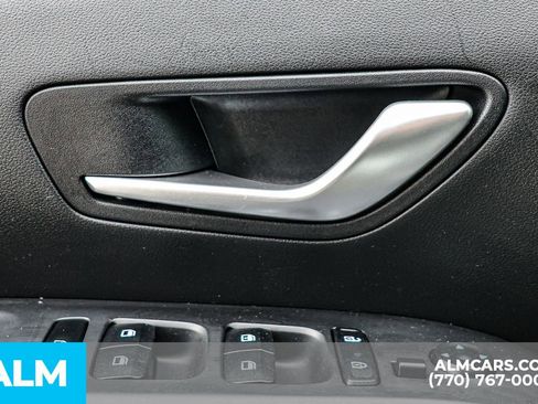 Used 2024 Hyundai Tucson SE image 47