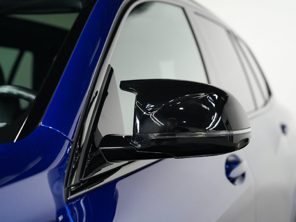 Used 2025 BMW X5 M60i AWD/4WD image 48