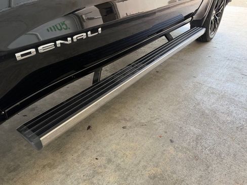 Used 2021 GMC Sierra 1500 Denali w/ Denali Ultimate Package AWD/4WD image 20