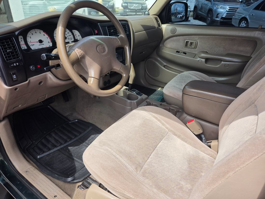 Used 2002 Toyota Tacoma PreRunner w/ SR5 Pkg w/ Chrome Pkg RWD image 15