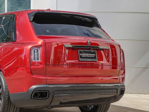 Certified 2024 Rolls-Royce Cullinan Black Badge w/ Dark Exterior Package image 15