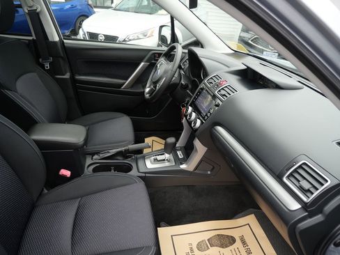 Used 2017 Subaru Forester 2.5i Premium w/ All-Weather Package image 27