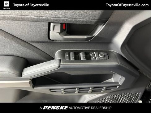 Used 2026 Toyota 4Runner SR5 RWD image 27