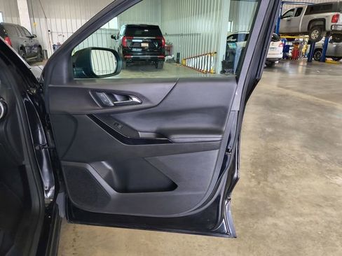 Used 2026 Chevrolet Equinox LT AWD/4WD image 29