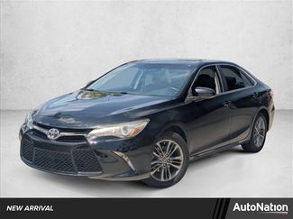 Used 2017 Toyota Camry SE w/ Moonroof Package video 1